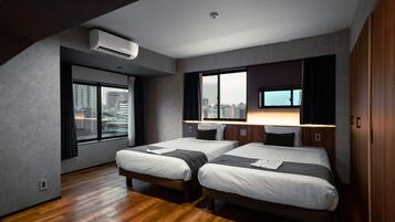 Suite Premier | Cortines opaques, planxa i posts de planxar i wifi gratuïta