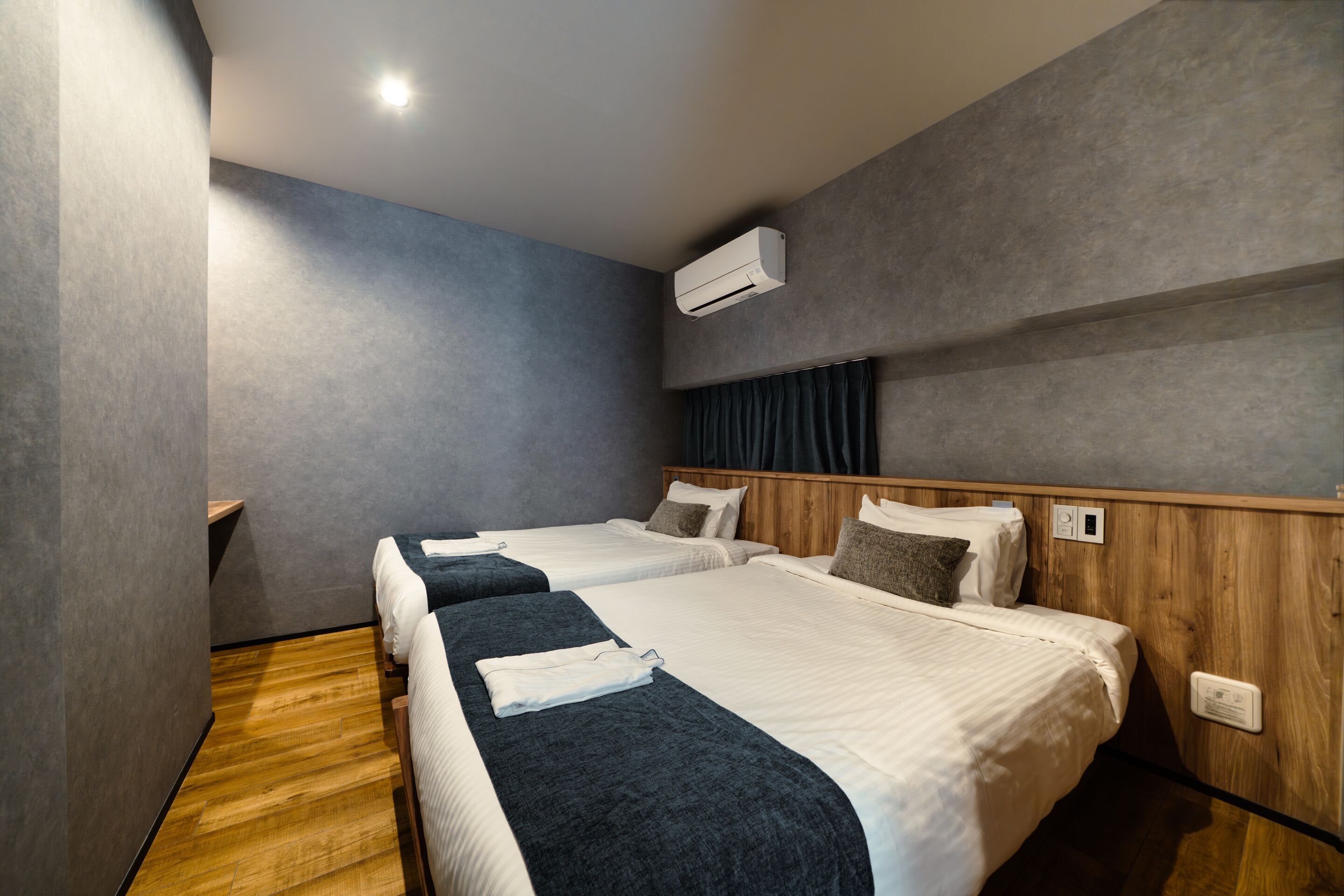 Grand Suite | Blackout drapes, iron/ironing board, free WiFi, bed sheets