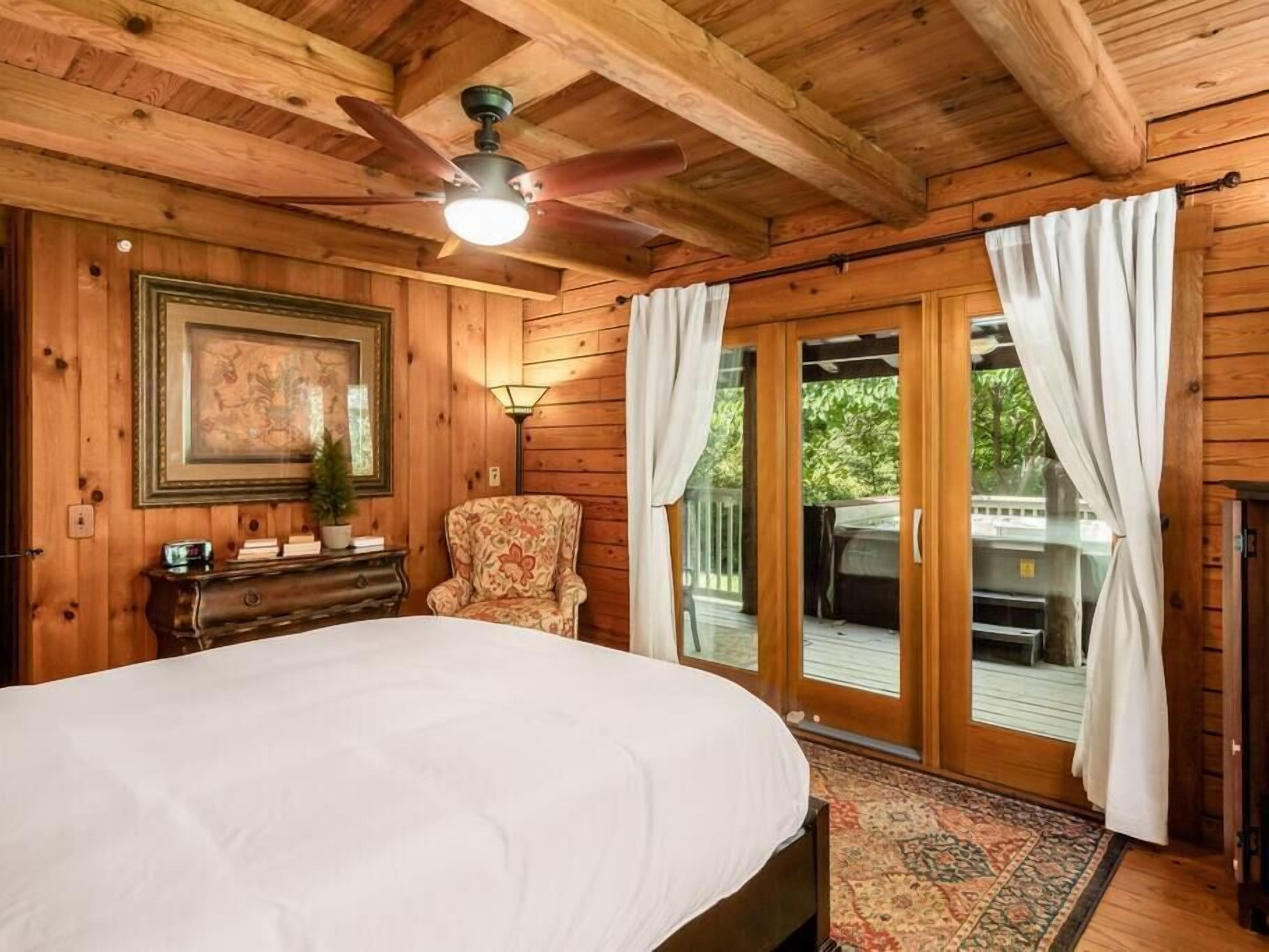 4 quartos, ferros/tábuas de passar roupa, Wi-Fi de cortesia