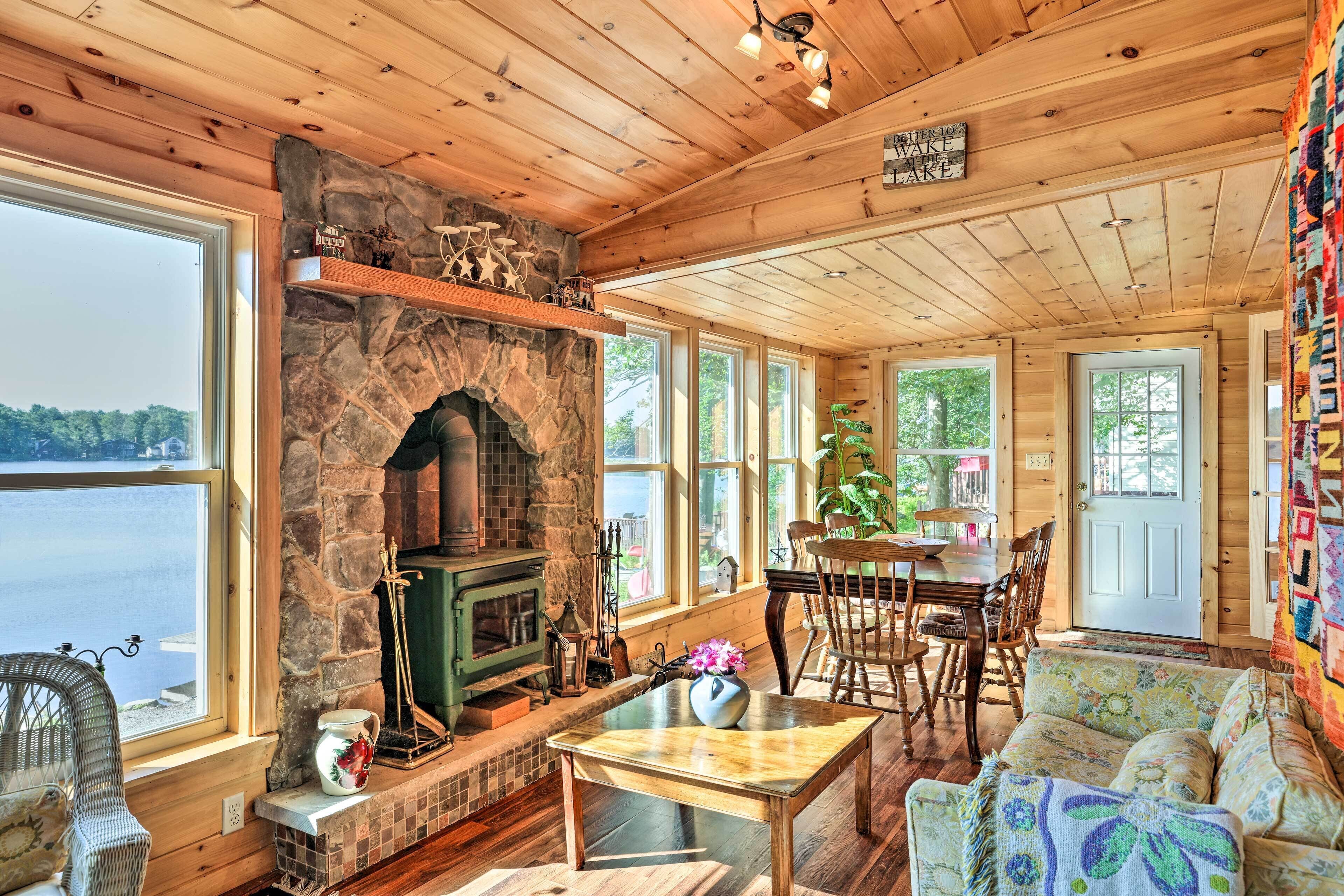 Pet-Friendly Tobyhanna Home w/ Dock & Lake Views!