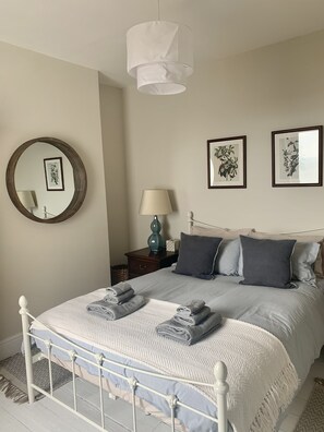 3 bedrooms, iron/ironing board, travel cot, free WiFi