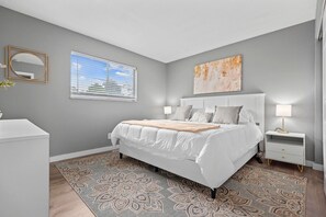 2 bedrooms, iron/ironing board, WiFi, bed sheets