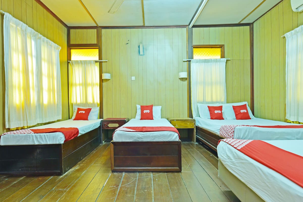 Premium Suite | 1 bedroom, desk, free WiFi, bed sheets