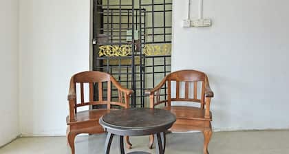 OYO 90593 Hotel Bajet Gaya Warisan