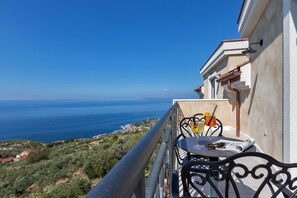 Deluxe Double Room | Terrace/patio - Heritage Hotel Liberan (Podgora)