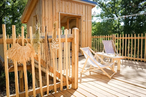 Cabane Perchée au Concept Unique sur Rails
