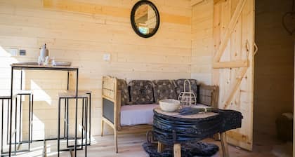 Cabane Perchée au Concept Unique sur Rails