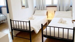 2 bedrooms, iron/ironing board, WiFi (free), bed sheets - Apartmet Tulipano in Funtana, Istria (Funtana)