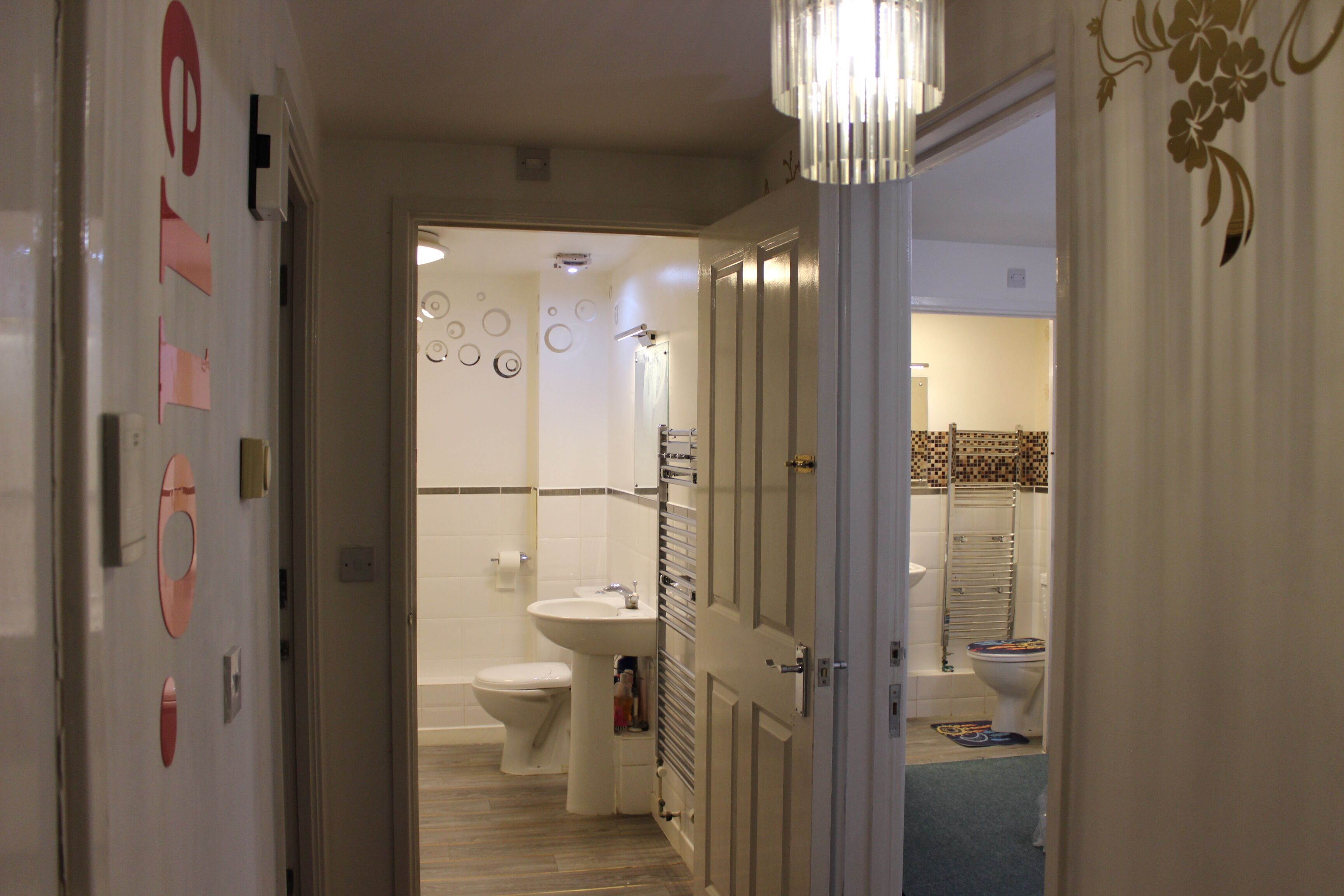 Combined shower/tub, hair dryer, towels, soap