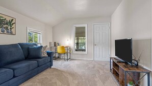 Living area - Sunny, Furnished  2 Bedroom Upper Apt Near Downtown Green Bay (Green Bay)