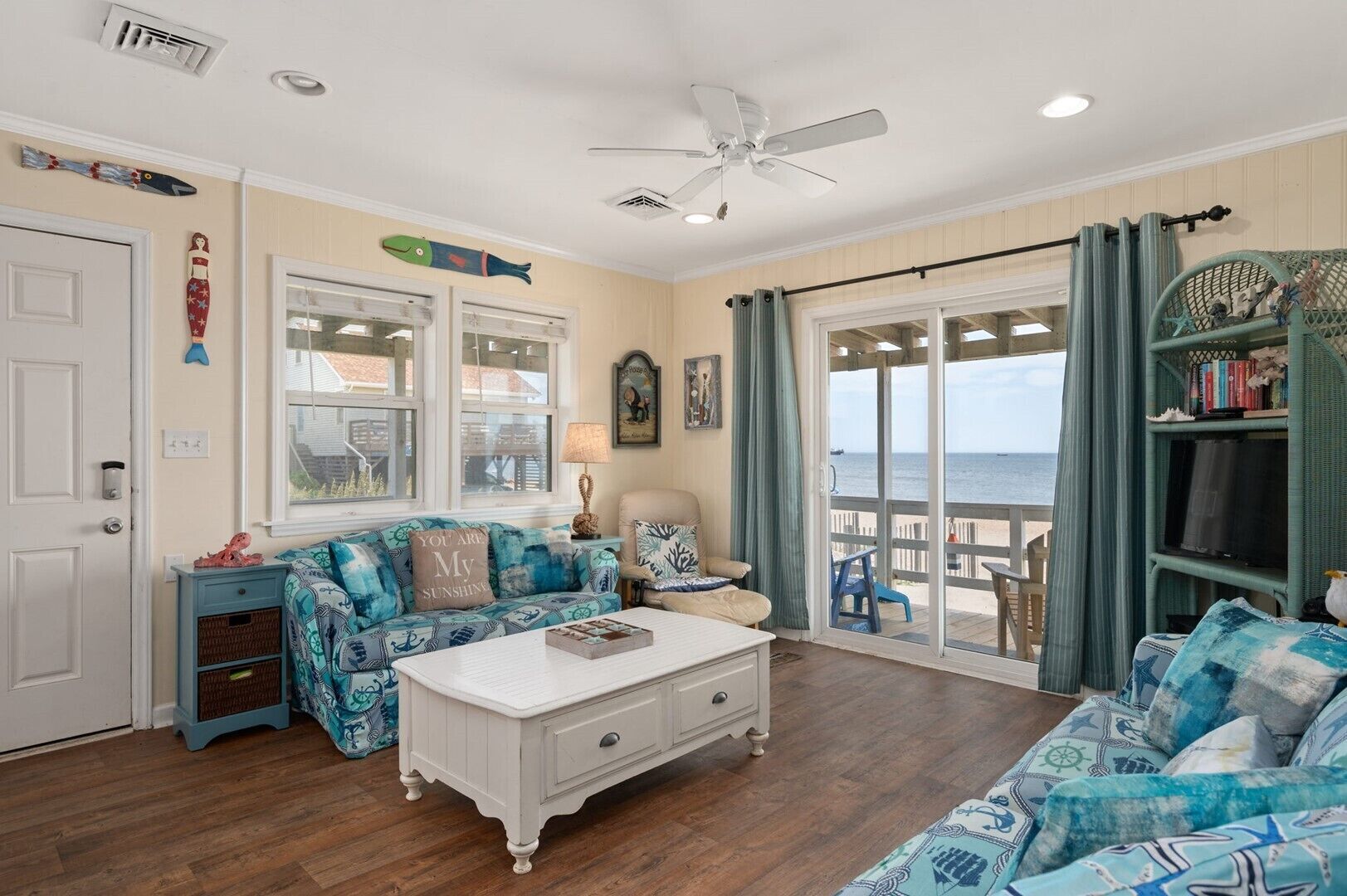 270 - Well-kept Dog-Friendly Nags Head Ocean-Front with Ocean-Facing Deck!