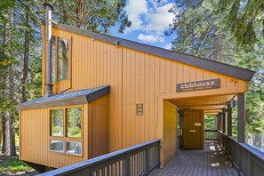 Exterior - Tahoe City Three Bedroom Condo in a Great Location! (Tahoe City)