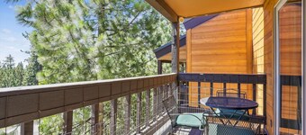 Tahoe City Three Bedroom Condo in a Great Location!