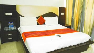 Deluxe Double Room Single Use | Premium bedding, down comforters, in-room safe, free WiFi