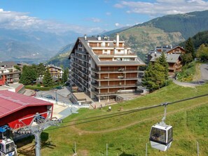 Esterni
