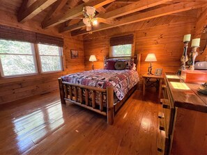 2 bedrooms, internet, bed sheets