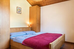 2 chambres, Wi-Fi gratuit, draps fournis