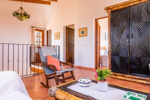 Interior - Country House Can Carboneta with Pool, Garden & Wi-Fi (arta)