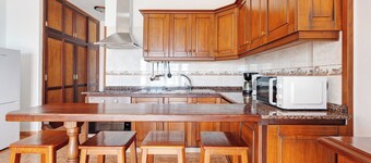 Holiday Home Timarasan with Sea View, Terrace & Wi-Fi