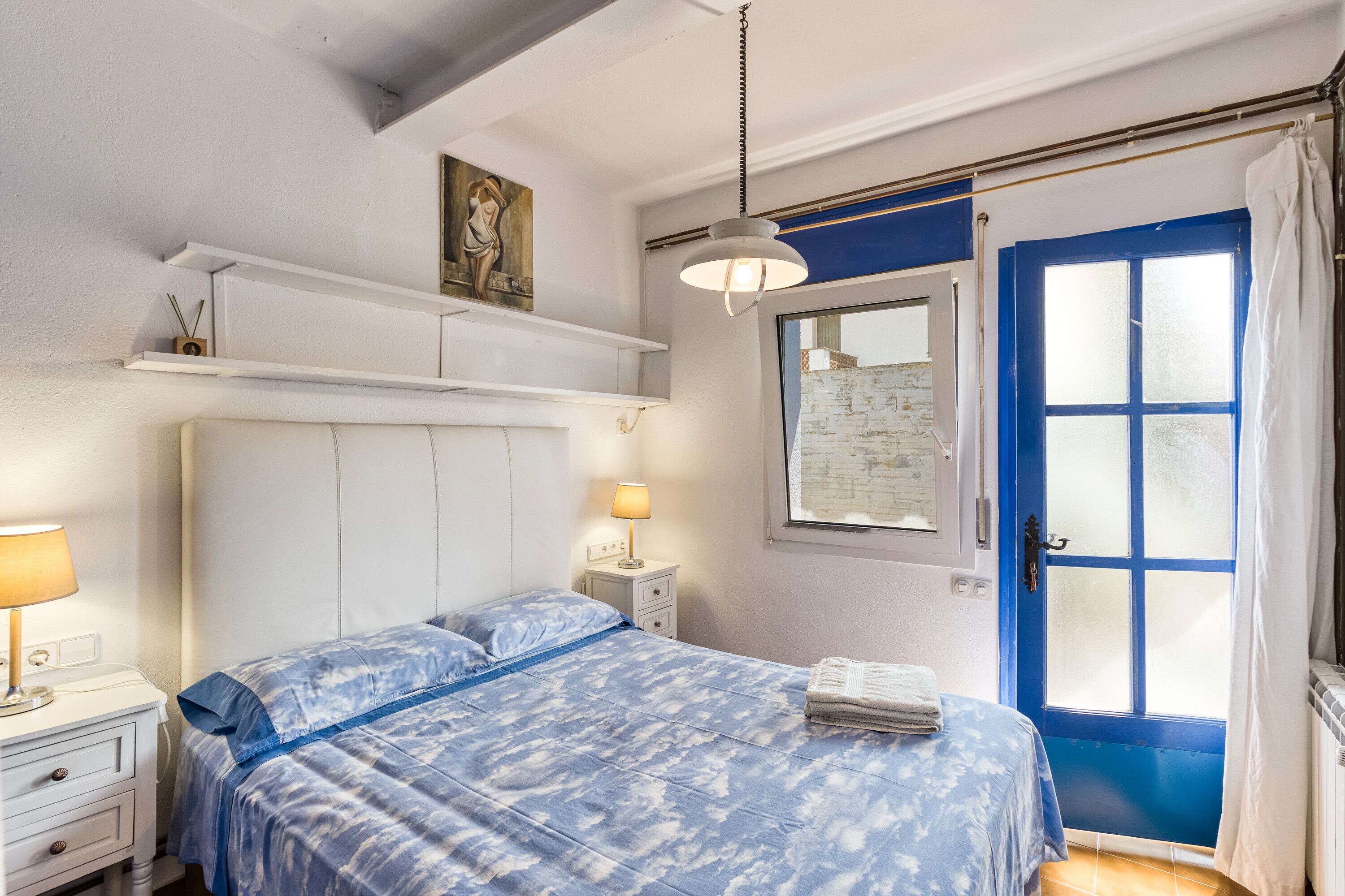 3 slaapkamers, een strijkplank/strijkijzer, gratis wifi, beddengoed