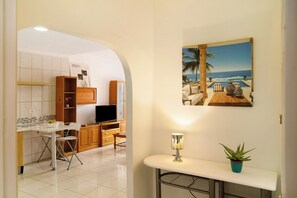 Interior - Vacation Home 'Casa Ferro' with Mountain View, Balcony & Wi-Fi (Las Palmas de Gran Canaria)