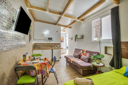 Vacation Home 'La Brisa Loft' with Mountain View, Private Terrace and Wi-Fi