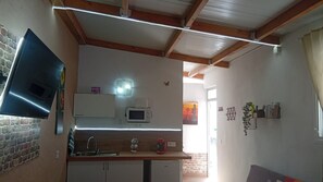 Private kitchen - Vacation Home 'La Brisa Loft' with Mountain View, Private Terrace and Wi-Fi (Carrizal)