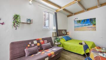 1 bedroom, free WiFi, bed sheets
