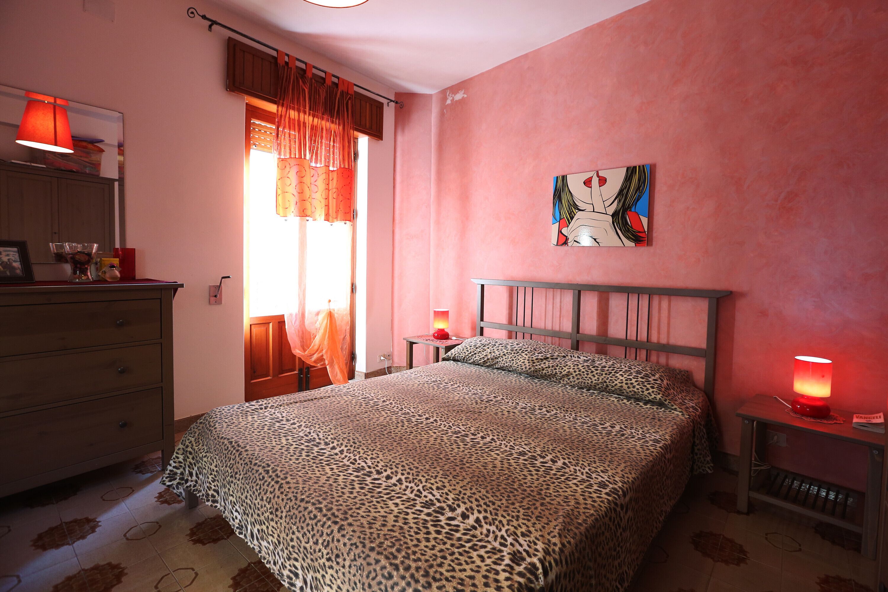 Pet-Friendly Holiday Home 'Casa Russo a Ficarra'