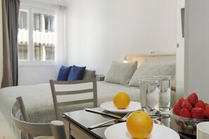 1 soverom, strykejern/-brett, wi-fi (inkludert) og sengetøy