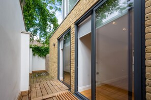 Exterior detail - Capacious Three Bed Apartment in Slindon Court by MySquare (London)