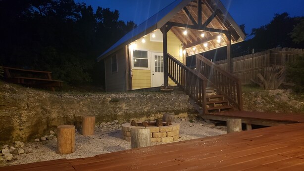 Exterior - Copper Canyon Hideaway + Free Retro Arcade Fun (Canyon Lake)