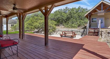 Copper Canyon Hideaway + Free Retro Arcade Fun