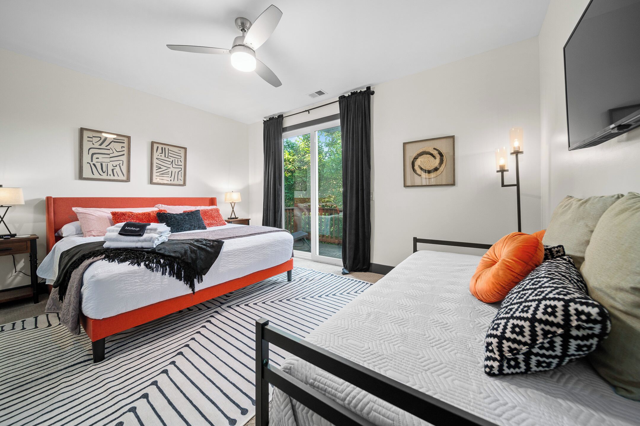 Skyline Vibes | Modern | Near Broadway