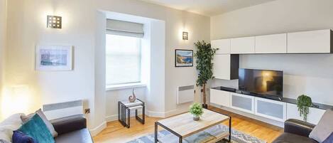 Télévision, espaces bureaux