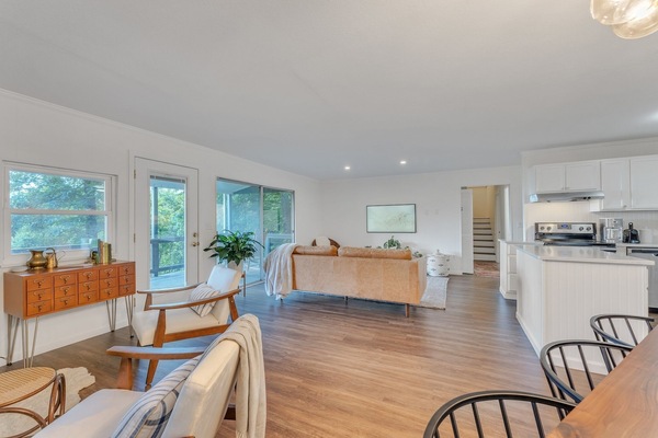 Cabin, 4 Bedrooms | 4 bedrooms, laptop workspace, travel crib, free WiFi