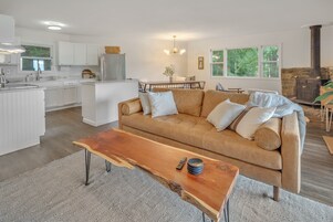 小屋, 4 间卧室 | 客厅 | 智能电视、流媒体服务