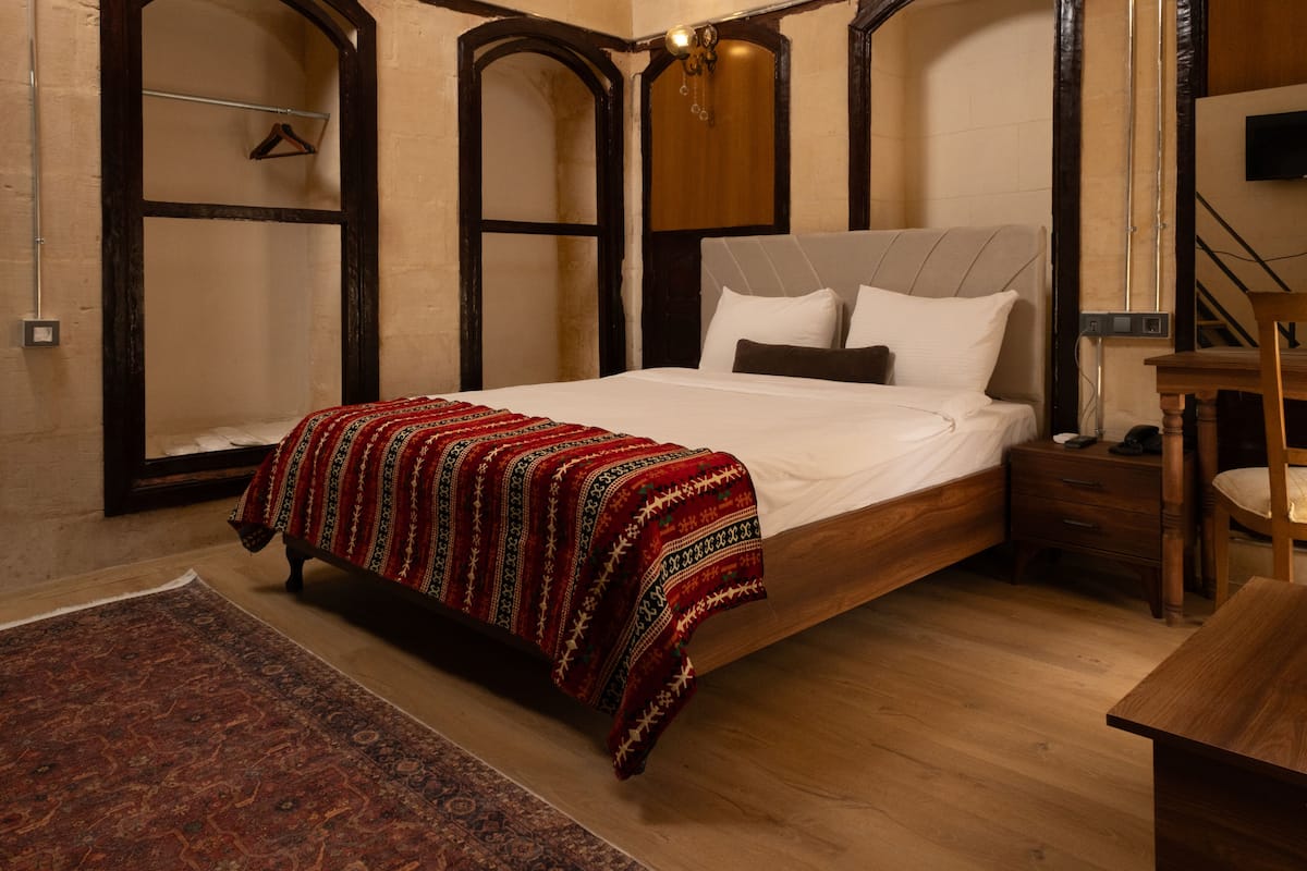 Deluxe Studio Suite | Premium bedding, down duvets, Select Comfort beds, minibar