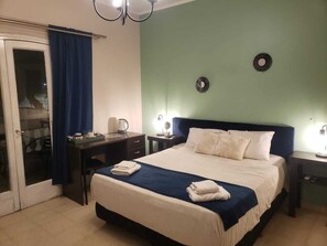 Superior Triple Room | In-room safe, iron/ironing board, free WiFi, bed sheets - Hotel Namaste (Mendoza)