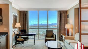 テレビ、書斎 / ワークスペース