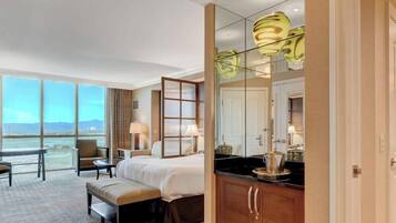 セーフティボックス (室内)、デスク、アイロン / アイロン台、WiFi (無料)