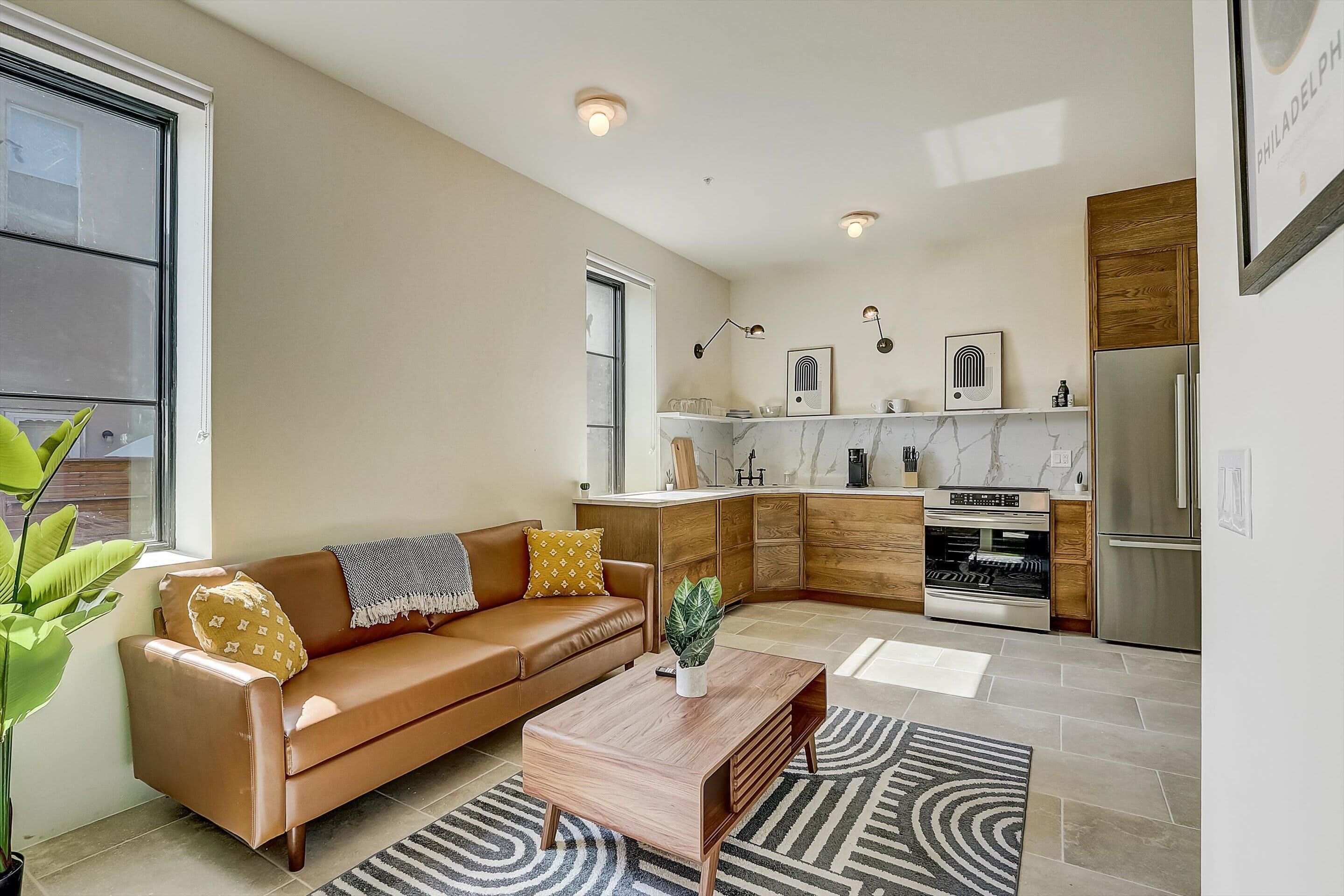 Frontdesk | South St 1 BR Apt by Philadelphia Zoo