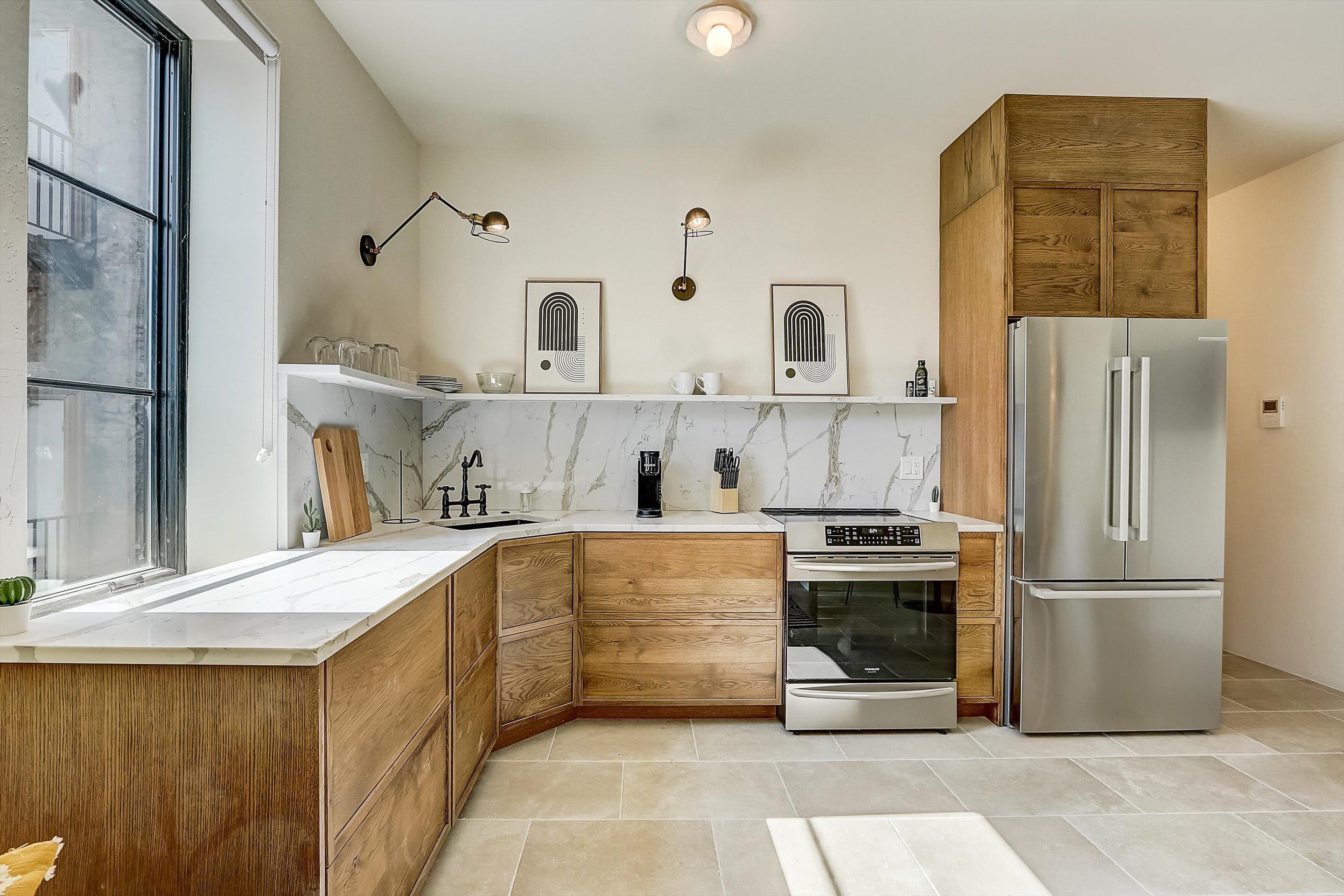 Frontdesk | South St 1 BR Apt by Philadelphia Zoo