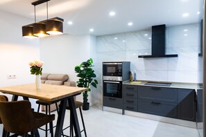 Dining - Modern 3-bed apartment in the heart of Torremolinos (Torremolinos)