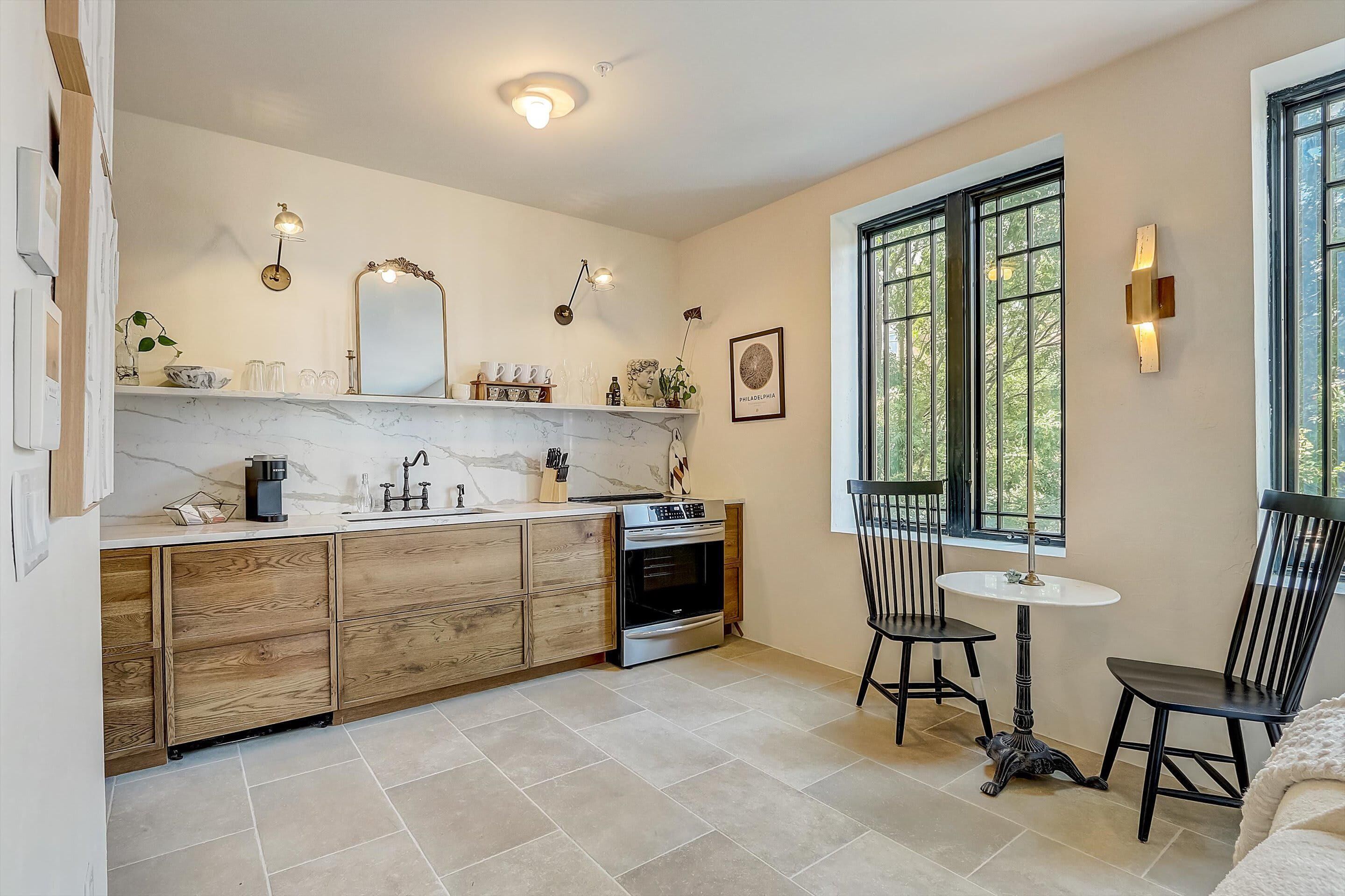 Frontdesk | Spacious 1 BR Apt on South Street