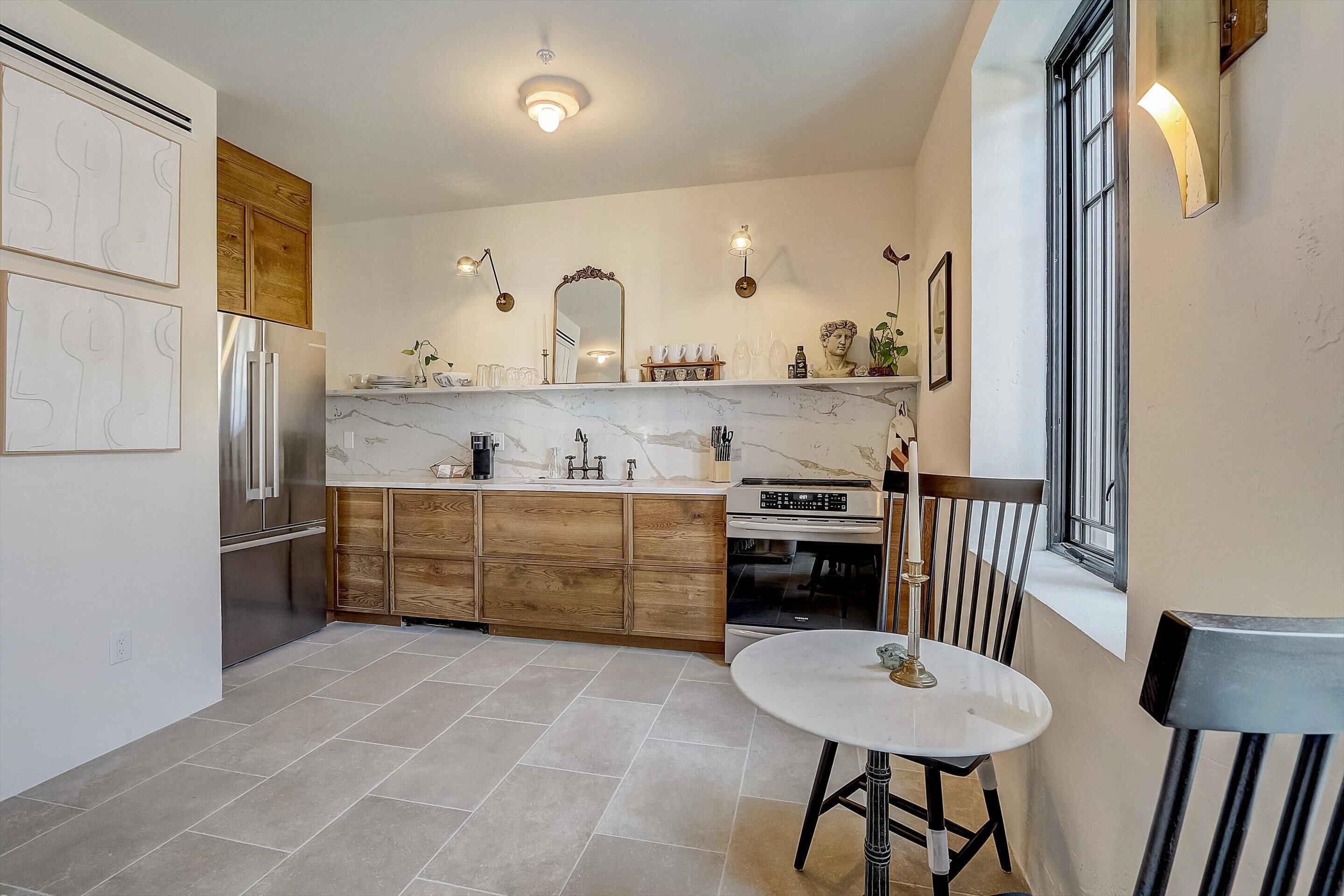 Frontdesk | Spacious 1 BR Apt on South Street