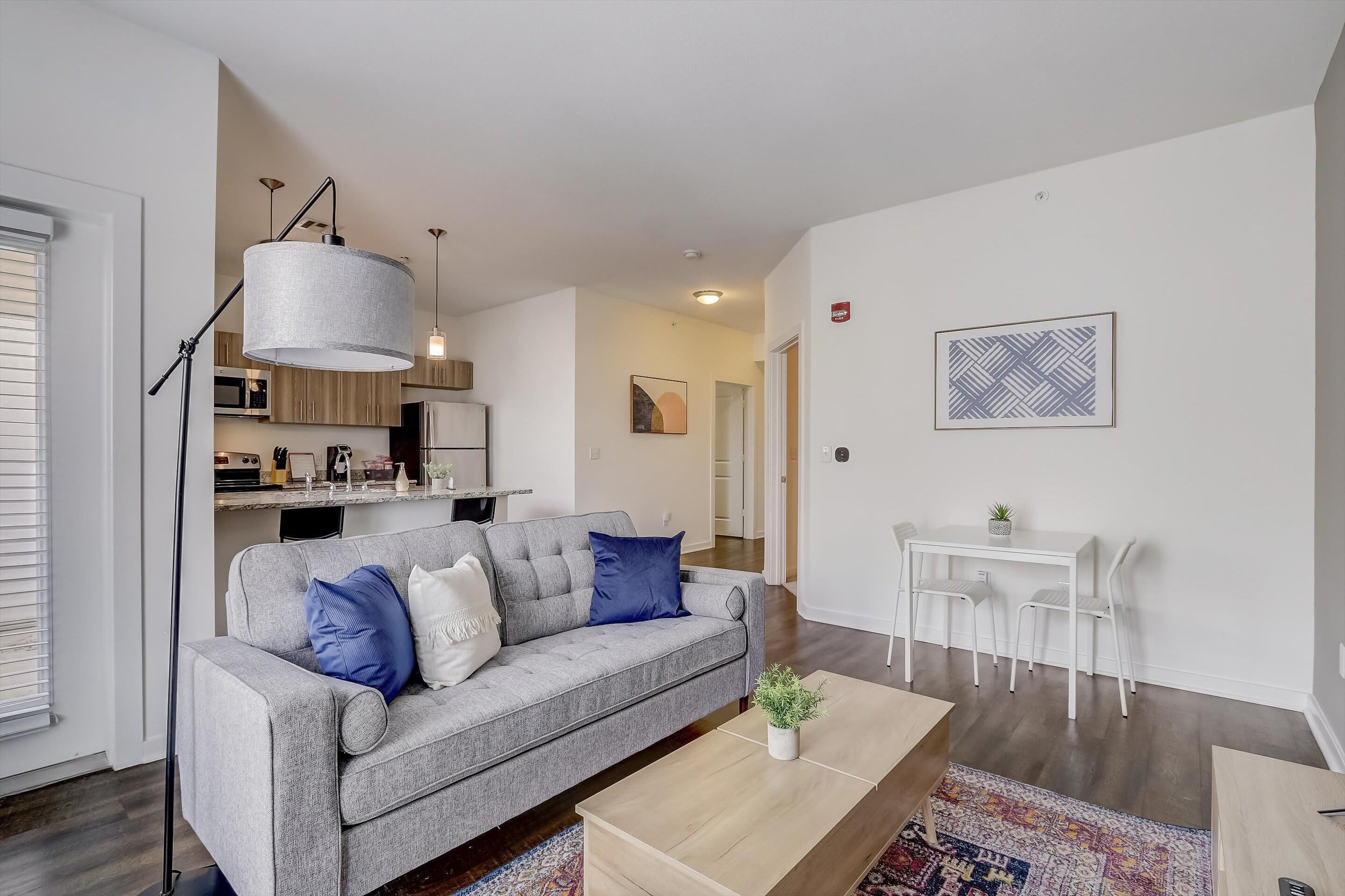 Frontdesk | 1 BR Apt close to the Kansas City Zoo