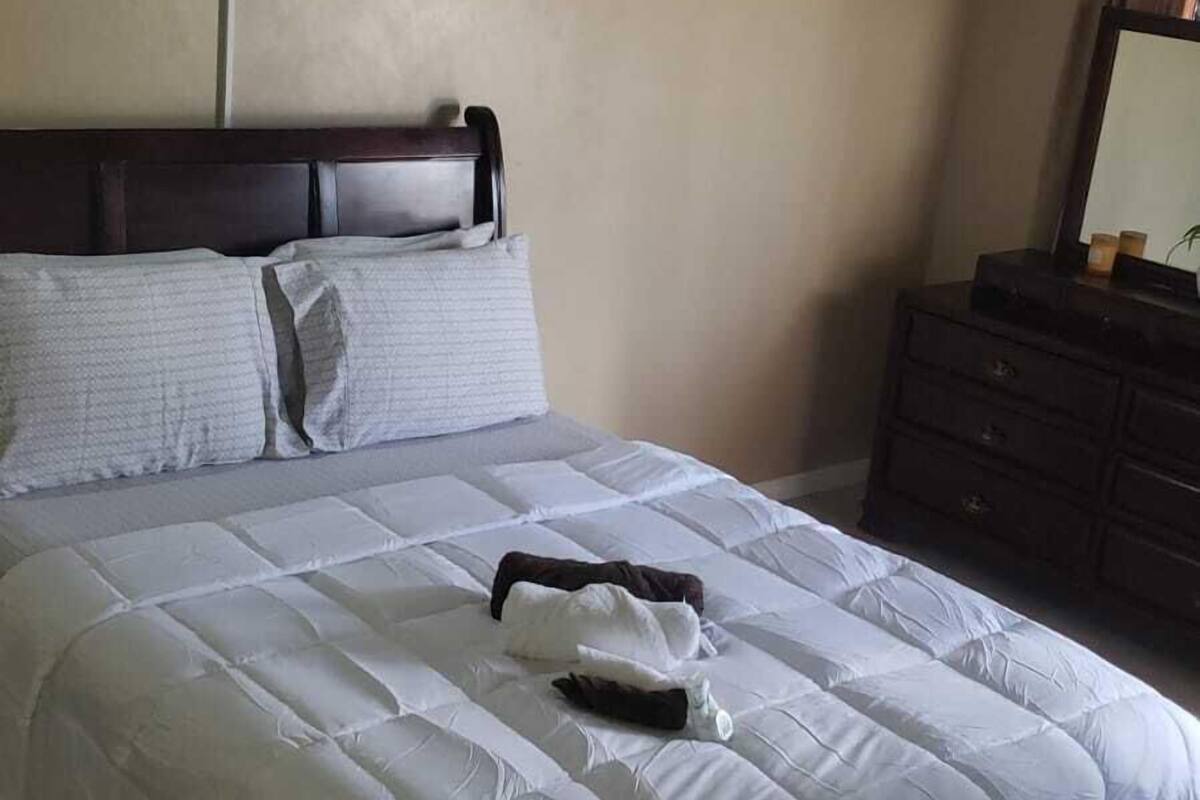 2 bedrooms, Tempur-Pedic beds, individually decorated