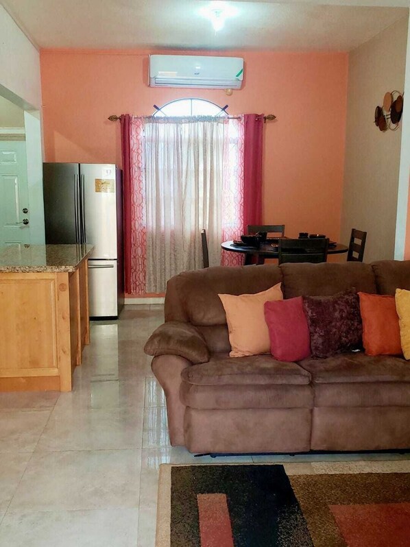 Interior entrance - Lovely 2 bedroom rental unit (Montego Bay)