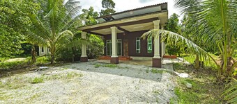 OYO Home 90607 Casaria Besut